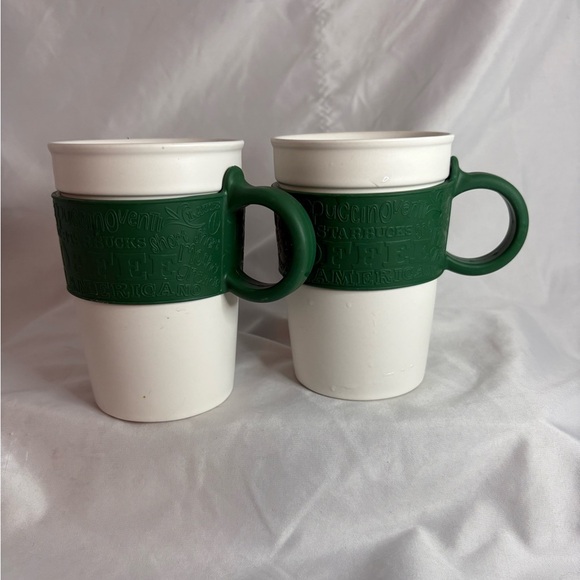 2 Starbucks mug, circa 2008 - Picture 4 of 4